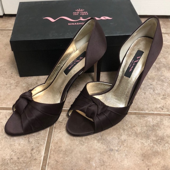 Nina Shoes - Satin Chocolate pumps